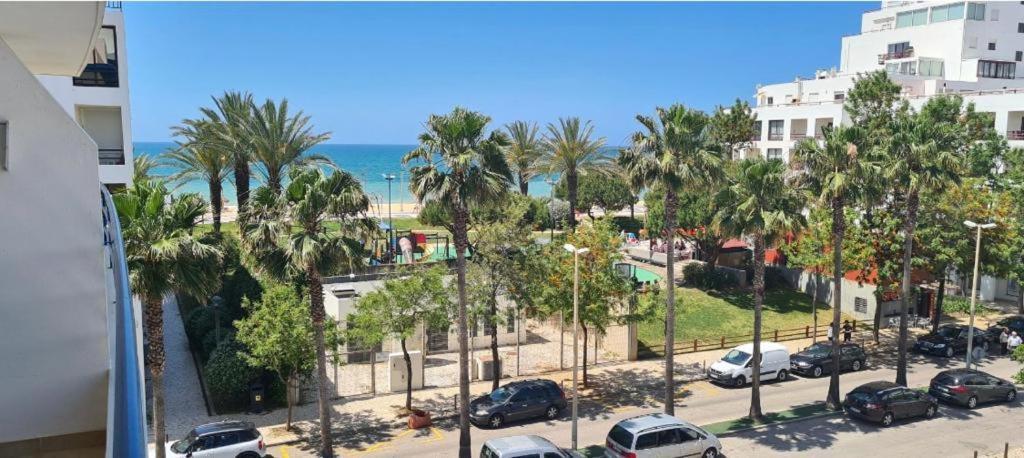 Quarteira Beach House Экстерьер фото